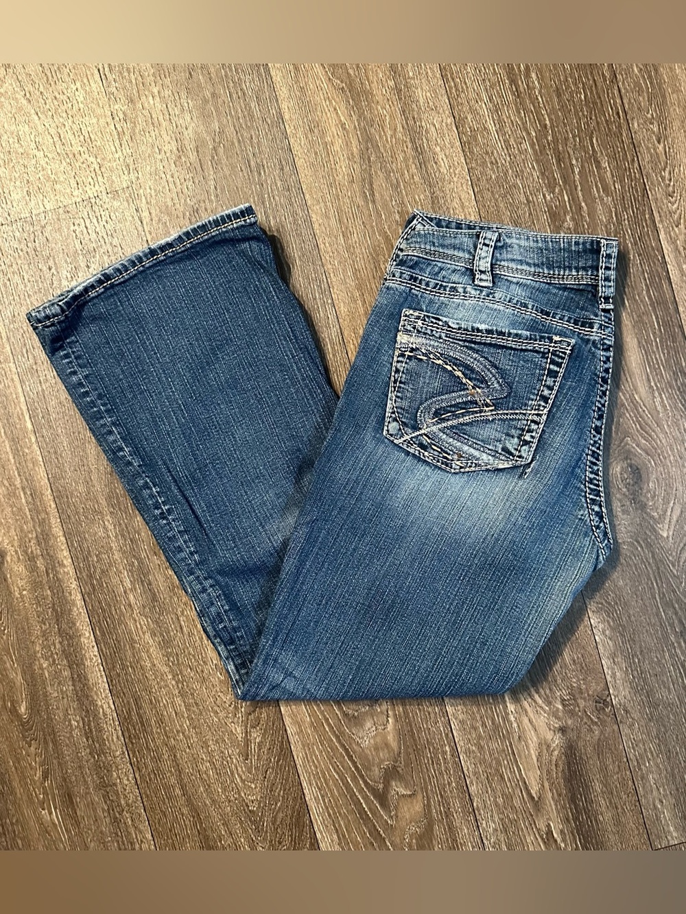 Silver jeans dark wash Suki boot cut contrast stitching Sz 33/32